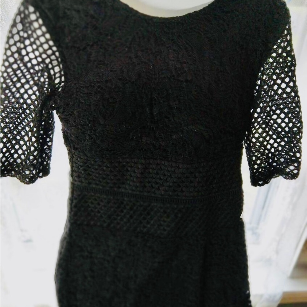 Bisou Bisou Elegant Black Lace Dress 6 excellent condition